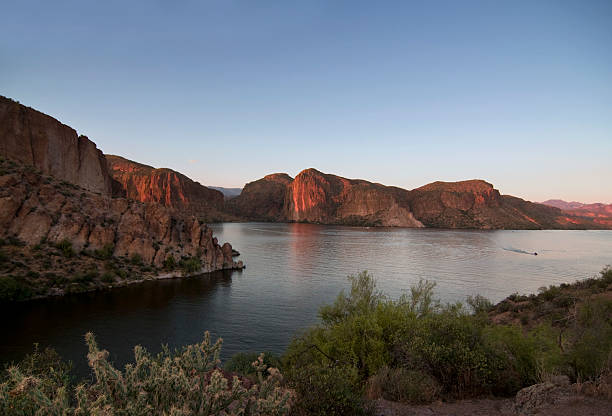 istock Arizona sunset on lake 146749069