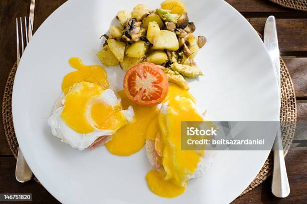 Colazione Uovo Alla Benedetto - Fotografie stock e altre immagini di Alimentazione sana - Alimentazione sana, Alimento di base, Carne