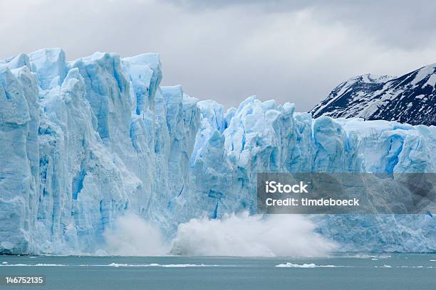 Glaciar Perito Moreno — стоковые фотографии и другие картинки Icefall - Icefall, Аварии и катастрофы, Аргентина