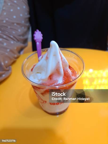 Strawberry Vanilla Ice Cream Stock Photo - Download Image Now - Cup, Gelato, Adult
