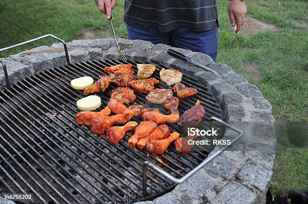 Parrillera Foto de stock y más banco de imágenes de A la Parrilla - A la Parrilla, Barbacoa - Comida, Carne