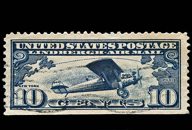 lindbergh's avião "espírito de saint louis selo postal - postage stamp postmark mail paris france - fotografias e filmes do acervo