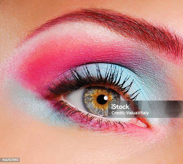Schöne Augenmakeup Stockfoto und mehr Bilder von Attraktive Frau - Attraktive Frau, Auge, Augen-Make-Up