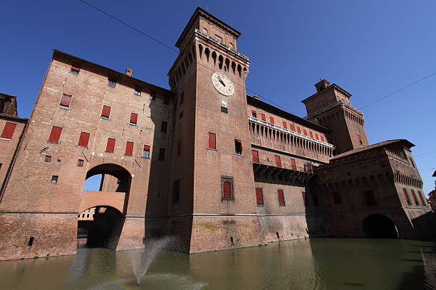 istock Estensi Castle in Ferrara 146757354