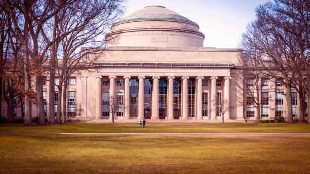 il mit di cambridge. - massachusetts institute of technology university massachusetts dome foto e immagini stock