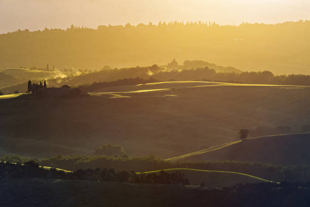 istock Sunrise in Tuscany 1467577786