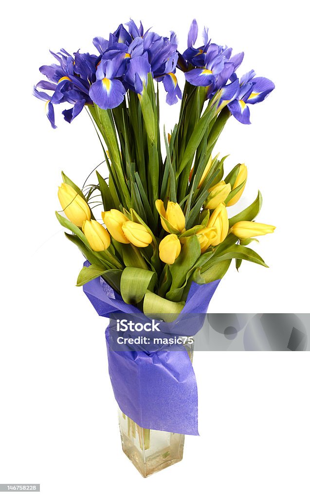Bouquet de tulipes et qui s'épanouissent devant vous - Photo de Arbre en fleurs libre de droits
