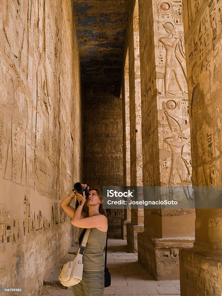 Medinet Habu templo - Foto de stock de Adulto libre de derechos