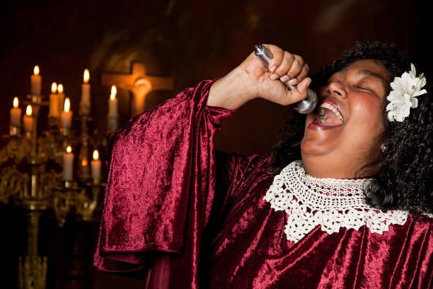 Baptist singer Negro spiritual gospel singer singing a hymn black female gospel singers stock pictures, royalty-free photos & images