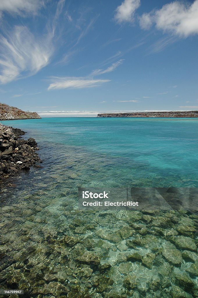 Peu profond eaux turquoise des îles Galapagos - Photo de Ciel libre de droits