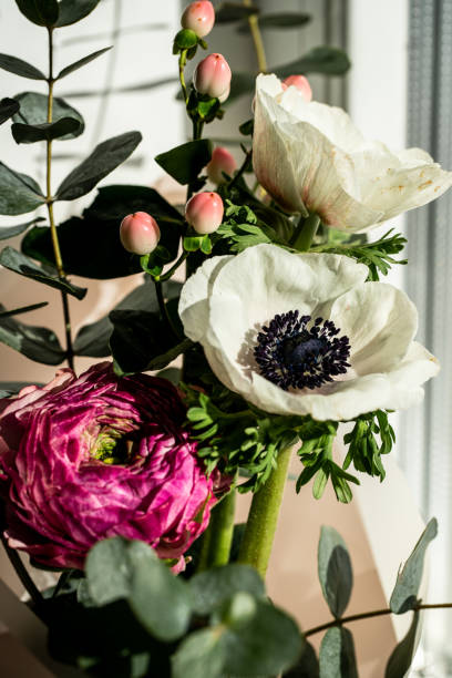istock Anemone and ranunculus bouquet. 1467606951