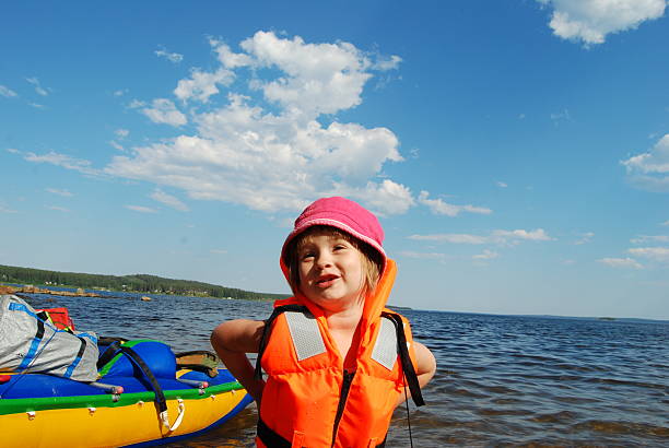 istock Girl on the sea 146762980