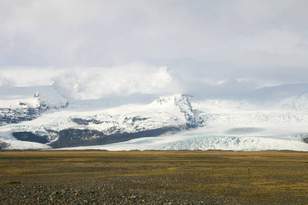 istock Iceland Mountains Covered In Snow 1467634304