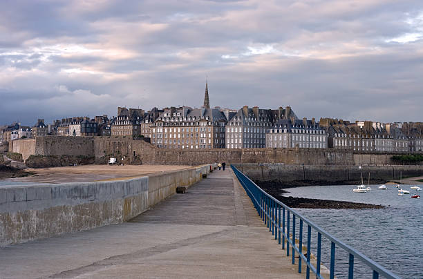 istock Saint Malo Late Afternoon 146764239