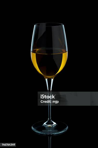 Bicchiere Da Vino Bianco - Fotografie stock e altre immagini di Alchol - Alchol, Bianco, Bibita