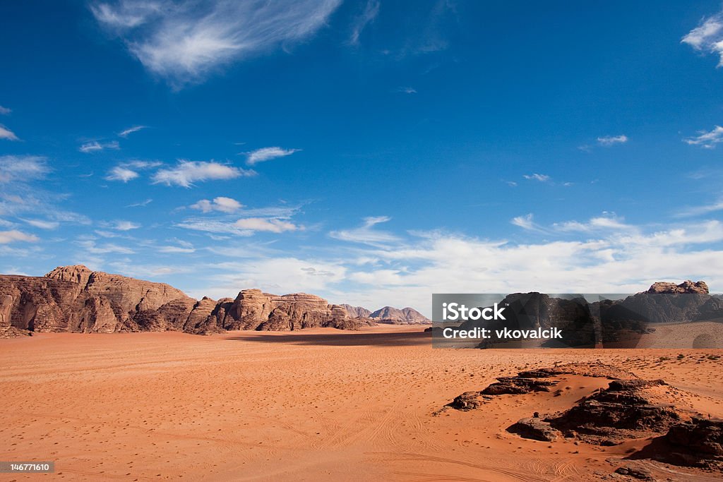 Vista Grande deserto de Wadi Rum, Jordânia. Cópia espaço. - Royalty-free Ao Ar Livre Foto de stock