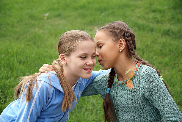 istock Friends outdoors 146775800