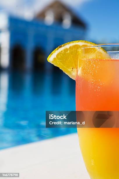 Cocktail - Fotografias de stock e mais imagens de Azul - Azul, Bebida, Cena Não Urbana