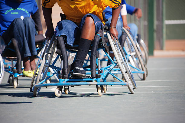 afrikanischer paralympischen spiele - men chair wheelchair sport stock-fotos und bilder