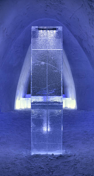 istock Weding chapel of ice 146779551
