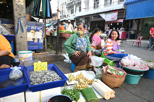 vietnamese woman market vendor