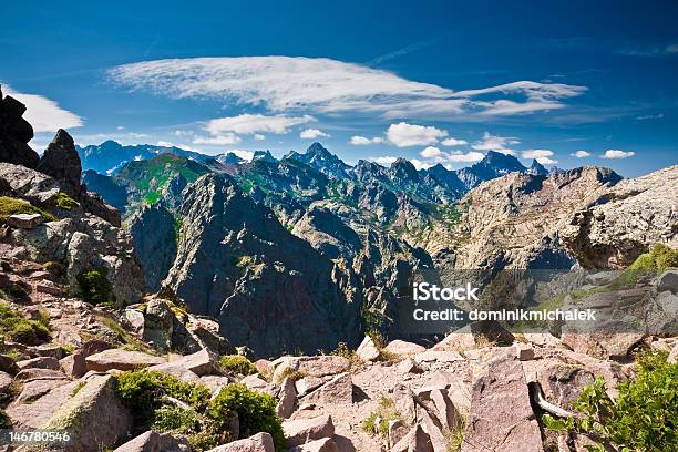 Originale Cime Dei Monti Gr20 Corsica - Fotografie stock e altre immagini di Corsica - Corsica, Gr 20, Montagna