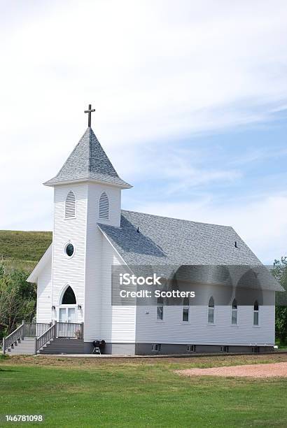 Kirche Grasbewachsenen Butte North Dakota Stockfoto und mehr Bilder von Bauwerk - Bauwerk, Fotografie, Grau