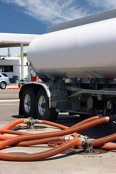 Camión de gasolina - foto de stock