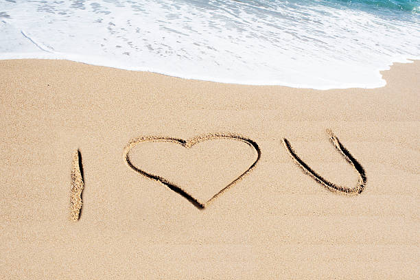istock I love you im Sand 146785065