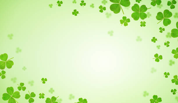 clover leaf background clover leaf background with copy space in the center for st. patrick's day clover leaf stock pictures, royalty-free photos & images
