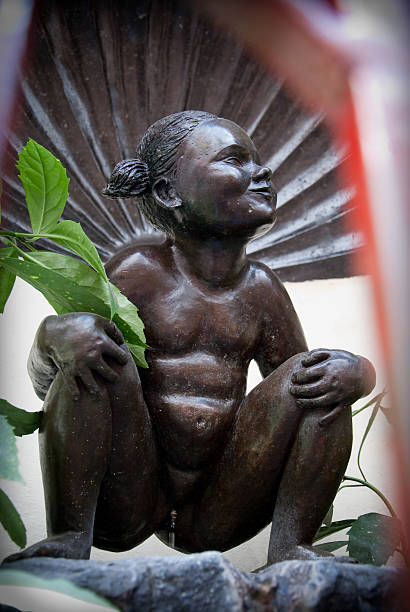 Jeanneke Pis Jeanneke Pis is a modern fountain and statue in Brussels, which forms a counterpoint in gender terms to the city's trademark Manneken Pis at the Grand Place (Grote Markt). manneken pis statue in brussels belgium stock pictures, royalty-free photos & images