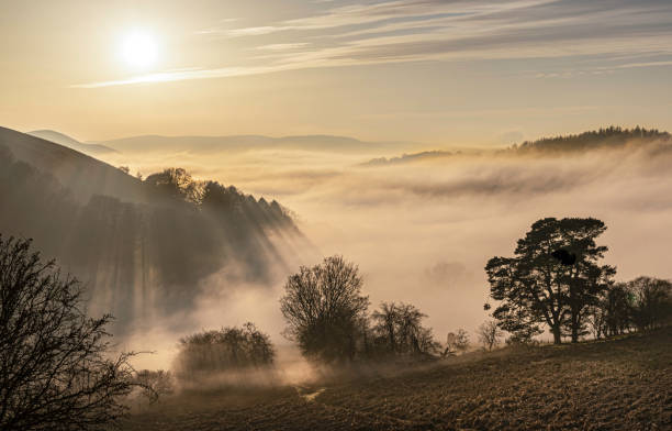 istock Sun and cloud on Offa's Dyke ( in Welsh: Clawdd Offa ), north Herefordshire 1467888268