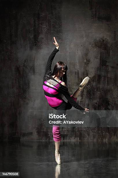 Die Tänzer Stockfoto und mehr Bilder von Aerobic - Aerobic, Akrobat, Aktivitäten und Sport