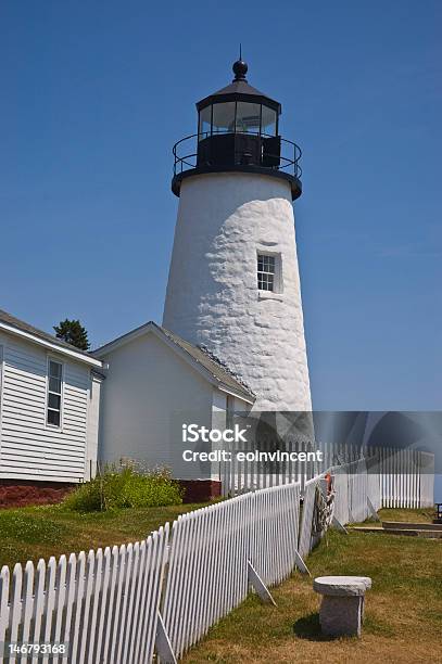 Photo libre de droit de Phare De La Nouvelleangleterre banque d'images et plus d'images libres de droit de Blanc - Blanc, Clôture, Maine