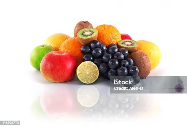 Frutos - Fotografias de stock e mais imagens de Comida - Comida, Comida Doce, Corte Transversal