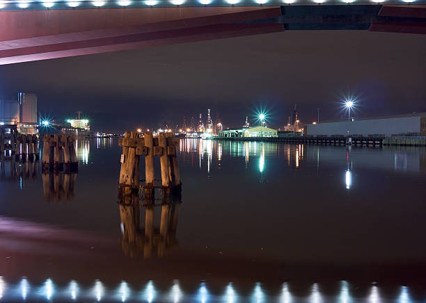 istock Under the Bolte Bridge, Melbourne, Australia 146797322