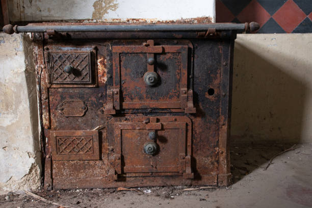 istock Old stove in an abandoned kitchen. 1467974437