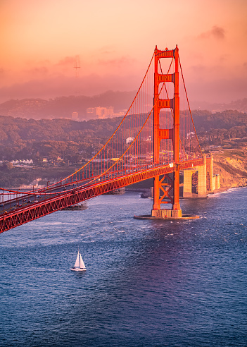 Bajo el Golden Gate photo