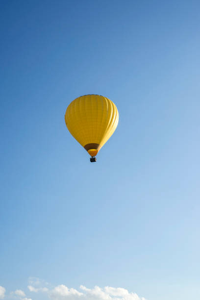 istock Hot air balloon 1467987703