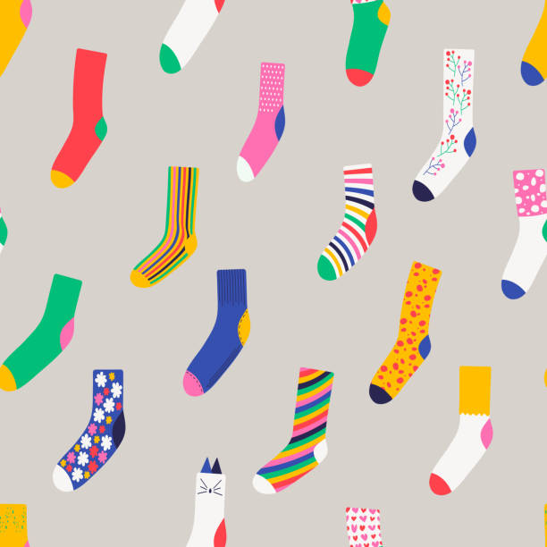 ilustraciones, imágenes clip art, dibujos animados e iconos de stock de patrón sin costuras con coloridos calcetines de moda ilustración vectorial - sock wool multi colored isolated