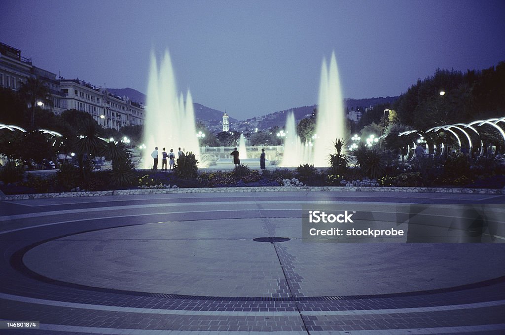 Fontana notturna - Foto stock royalty-free di Ambientazione esterna