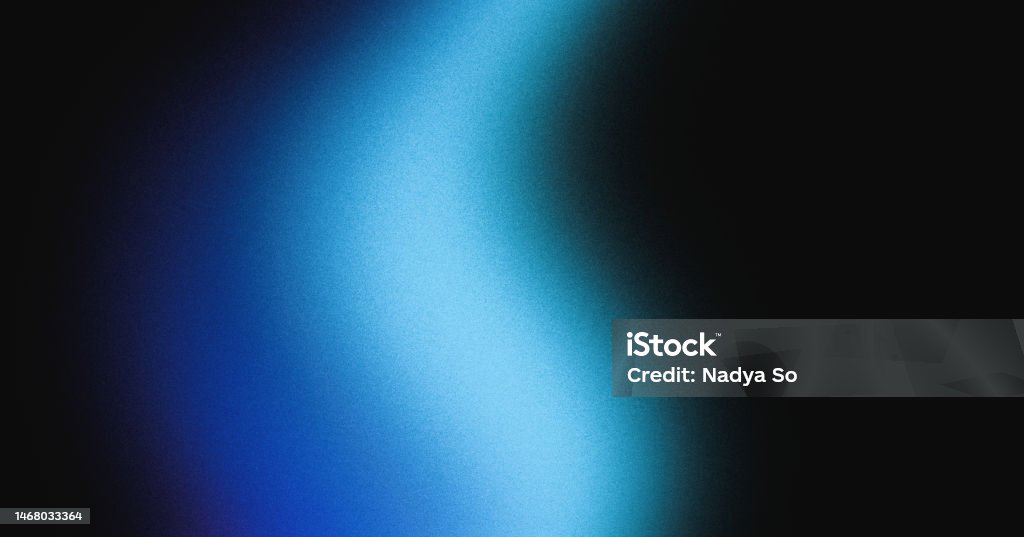 Onda sfumata astratta di colori blu su sfondo nero, luci sfocate sulla trama del rumore scuro, spazio di copia - Illustrazione stock royalty-free di Sfumatura di colore Onda sfumata astratta di colori blu su sfondo nero, luci sfocate sulla trama del rumore scuro, spazio di copia - Illustrazione stock royalty-free di Sfumatura di colore