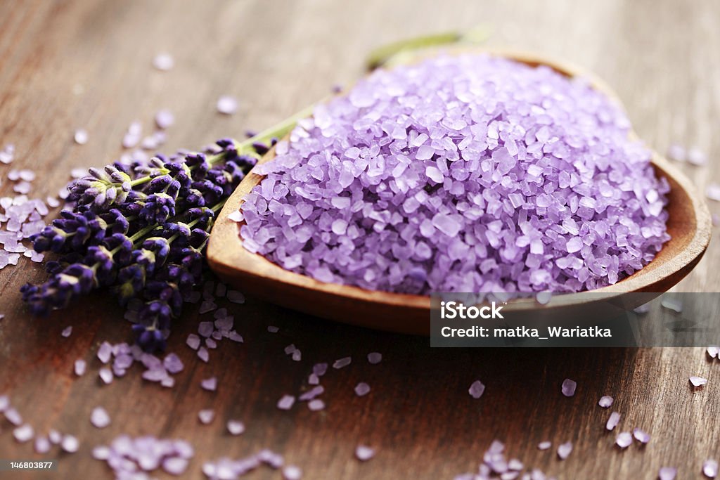 Lavanda sales de baño - Foto de stock de Aromaterapia libre de derechos