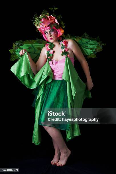 Primavera Costume Da Fata - Fotografie stock e altre immagini di Adulto -  Adulto, Colore brillante, Colore verde - iStock