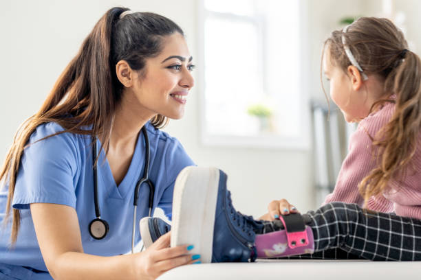 istock Children's Orthopedic Appointment 1468056338