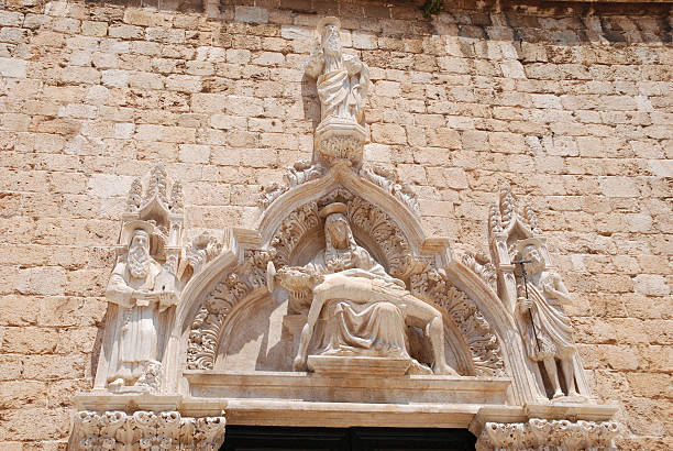 istock Sculpture of Franciscan Monastery in Dubrovnik 146810123