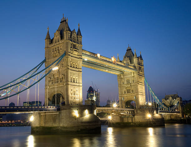 istock london embankment 146810610