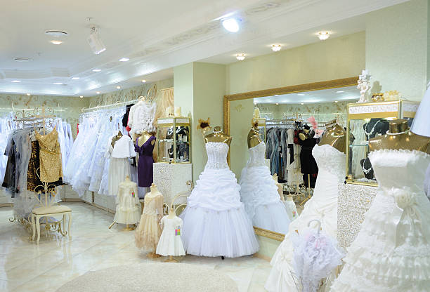 Interior de loja de moda de Casamento - fotografia de stock