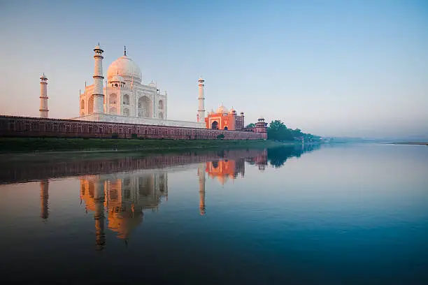 Photo of Sunrise at Taj Mahal on Jamuna river