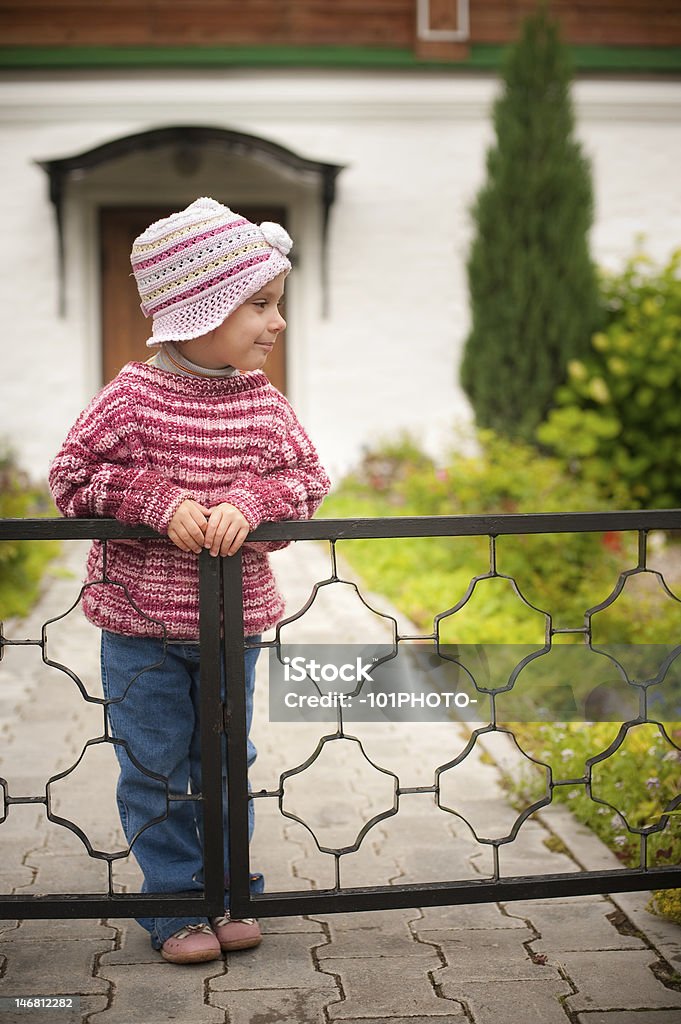Little girl in 公園 - 子供のロイヤリティフリーストックフォト